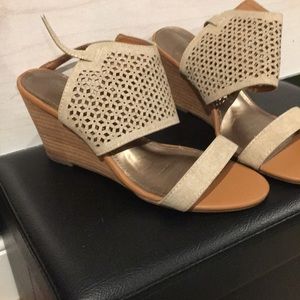 Heeled sandals